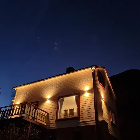 Ferienhaus Amo Svartisen